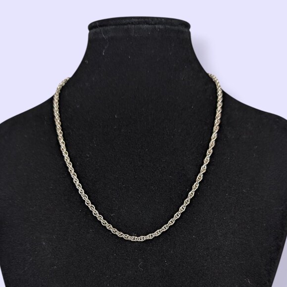 V. Liz Claiborne Rounded Link Rope Chain - Picture 1 of 6